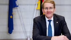 „die digitalisierung verändert unsere welt in einem rasenden tempo. Bundesrat Textarchiv Fur Eine Politik Die Den Menschen Wieder Mut Macht