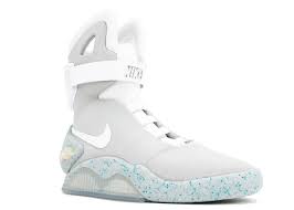 On september 9, 2011, nike announced that they would be auctioning 1,500 limited edition pairs of 2011 nike mag replica shoes until september 18 as part of their back 4 the future campaign, with proceeds going to the michael j. Nike Mag Back To The Future Nike 417744 001 Jetstream White Pl Blue Flight Club