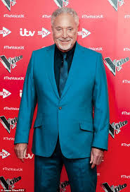 1 982 388 tykkäystä · 59 421 puhuu tästä. Sir Tom Jones 79 Admits He Eyes Up Women In Their Thirties Daily Mail Online