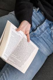 You can easily get lost in a sea of books at your library and local bookstore. A Review Of Every Book I Read Last Year How I Reached My Reading Goal The Anna Edit