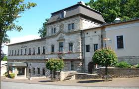 Leistungen/angebot 2x jährlich bildungsprogramm als bildungsbereich im soziokulturellen zentrum haus felsenkeller e.v. Gasthausbrauerei Felsenkeller In Weimar