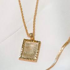 Began as a stationery and fancy goods store in new york. 23 Best Affordable Jewellery Brands 2021