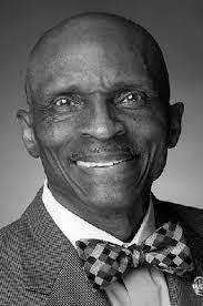 Elizabeth Spearman's Instagram, Twitter & Facebook