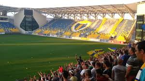 Petrolul ploiesti — fc petrolul ploieşti petrolul ploieşti c … Stadionul Ilie OanÄƒ PloieÈ™ti Apartamente Oradea 2 Camere