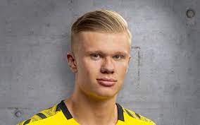 Rockabilly frisur damen mit einem roten bandana schoen und suess. Haaland Bleibt Beim Bvb Antenne Unna