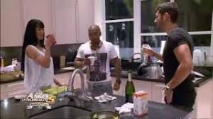 Elles se reprochent d´avoir dévoilé qu´elles doutaient chacune de leur relation de couple. Marc Ange Wikivisually