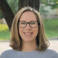 Lara Craven's Instagram, Twitter & Facebook