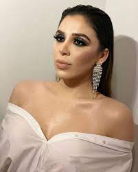Appearing in court in washington, emma coronel aispuro, 31, admitted helping guzmán run the sinaloa drugs cartel and assisting in his prison escape in 2015. Emma Coronel Aispuro El Chapo Wife Wiki Bio Age Children Height Weight Net Worth Career Facts Starsgab
