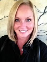 Angela Croom's Instagram, Twitter & Facebook