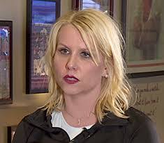 Courtney Perrin's Instagram, Twitter & Facebook