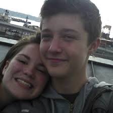 Amanda Schacht's Instagram, Twitter & Facebook