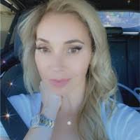 Natalie Tipton's Instagram, Twitter & Facebook