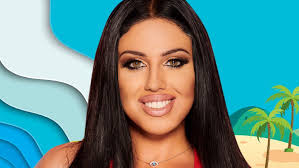 Love Island 2019 Who Is Anna Vakili And What S Her Age In 2020 Love Island What Is She Like Island