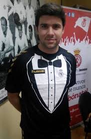 Set baju sepak bola desain baru 2021, baju seragam sepak bola pria cepat kering. Desain Baju Jersey Sepak Bola Yang Aneh