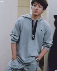 Utftpg On Instagram Jungkook In Gray Sweat Pants An Important Thread Bts Bangtan Bangtanson Grey Hoodie Hoodies Grey Sweatpants