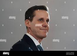 Rob Lantz est photographiv© aprv®s avoir prv™tv© serment en tant que 34e  premier ministre de l'véle-du-Prince-vâdouard lors d'une cv©rv©monie v† la  rv©sidence du gouverneur gv©nv©ral v† Charlottetown, le vendredi 21  fv©vrier 2025.