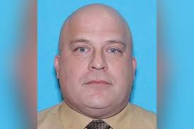 Firefighter charged with bigamy after bride learns he's married