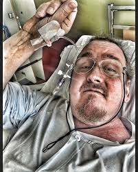 And now the nice nurse… not the “Eva Braun” nurse… The NICE nurse… gave me  something in my hand! 🥳 My feet are bigger that my hands… not both of  them, but