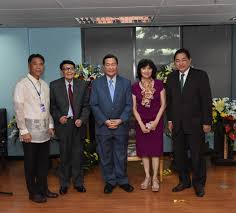 Retired supreme court senior associate justice antonio carpio on tuesday said the philippines cannot just fold up in the face of chinese activities in the west philippine sea. Honoring Senior Associate Justice Antonio T Carpio Supreme Court Of The Philippines