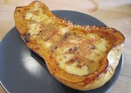 Butternut Farcie Aux Lardons Ww Plat Et Recette Recette Courge Butternut Recette Butternut Butternut Farcie