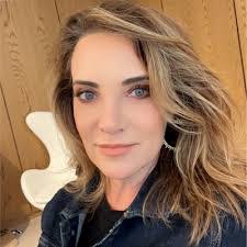 Alexandra Mena's Instagram, Twitter & Facebook