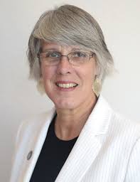 Heidi Sampson's Instagram, Twitter & Facebook