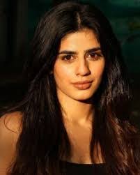 Alisha Chopra's Instagram, Twitter & Facebook