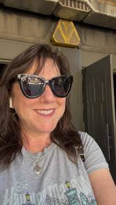 Hi.. anyone going today 10/25 and would want to meet as a single rider? I'm  a coaster junkie and Milli is my fave.