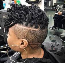 19 Ideas Crochet Braids With Shaved Sides Mohawks Black Women Crochet Braids Mohawk W Braids With Shaved Sides Shaved Side Hairstyles Tapered Natural Hair