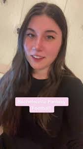 Josie Lorenzo's Instagram, Twitter & Facebook