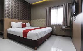 Wiﬁ.id merupakan layanan dimana telkom sebagai penyedia layanan wifi menyediakan akses internet. Reddoorz Plus Tuparev Cirebon Hotel Deals Photos Reviews