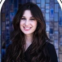 Emily Sackett's Instagram, Twitter & Facebook