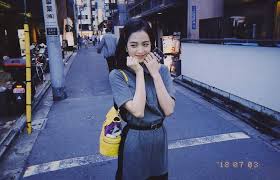 She made her debut in august 2016 as a member of the g. Instagram De Jisoo Blackpink Amino
