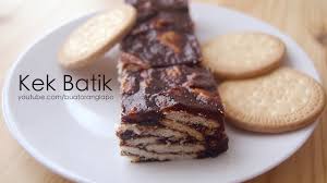 Seperti yang kita tahu, resepi kek batik asasnya menggunakan biskut marie dan serbuk milo. Cara Buat Kek Batik Biskut Marie Youtube