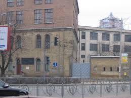 Построенная в 1960 году, она до сих пор остается и самой глубокой в мире. Stanciya Metro Arsenalnaya Mapio Net