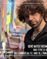 Chris Gendron's Instagram, Twitter & Facebook