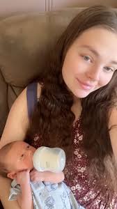 Mama June's youthful appearance in a photo