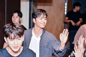 Pin Oleh Sunnysamantha Di Ikon Di 2020 Entertainment Bobby