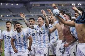 Сборная аргентины выиграла у бразилии в финале кубка америки. Lionel Messi Vyigral Pervyj Znachimyj Trofej V Sostave Sbornoj Argentiny Moskva 24 11 07 2021