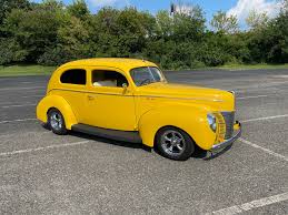 Image result for Venetian Yellow 1940 GMC