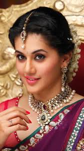 Free get high quality actress photos. Taapsee Pannu Telugu Actress Beautiful Red Saree Hd Pics Desktop Background