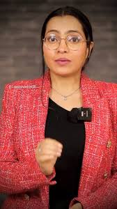 Dukh me hi pata chalta hai kaun apna hai. 😊