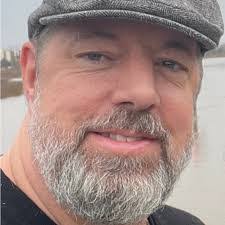 Shawn Vanderhart's Instagram, Twitter & Facebook