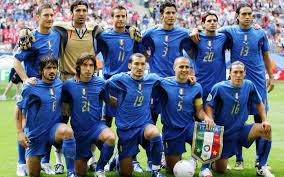 İtalya milli takımı, finlandiya, yunanistan, lihtenştayn, bosna hersek ve ermenistan'ın yer aldığı j grubunda başarılı bir performans sergiledi. Italya Futbol Milli Takimi Resmi Italy National Football Team Fifa World Cup Teams Italy Team