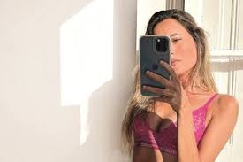 Em menos de 48 horas, constança braddell, que sofre de fibrose quística, conseguiu angariar mais de 190 constança está internada no hospital pulido valente, em lisboa, ligada a uma máquina de. Constanca Braddell Mostra Milagre Do Remedio Inovador Para A Fibrose Quistica A Ferver Vidas