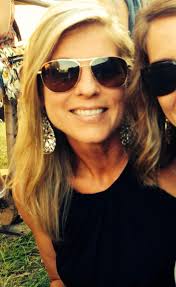 Happy B-Day to this girl! DeAnna Howard Coulter Don't know why you put up  with me but sure glad you do. Love you babe!