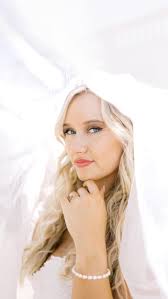 I have been dying to share some images from @hairbykelsiev ‘s bridal  portriat session at @longwoodgardens for the last month and I finally can  because yesterday this gorgeous girl married a wonderful ...