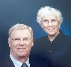 ANNIVERSARY: Everett and Karen Knudsvig