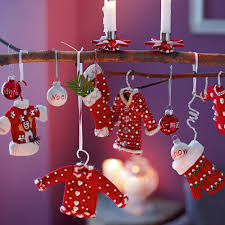 You can also buy them, but making them at home is a different thing. Christmas Decorations Diy Ideas On Decor With How To Make Diy Christmas Decorating Ideas