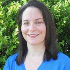 Jennifer Hunter's Instagram, Twitter & Facebook